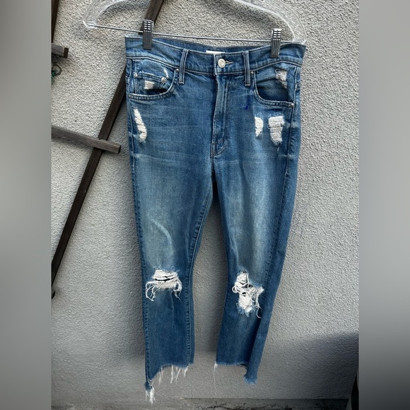 Mother insider Crop Step Fray Hijacking the Runway - Picture 6 of 14